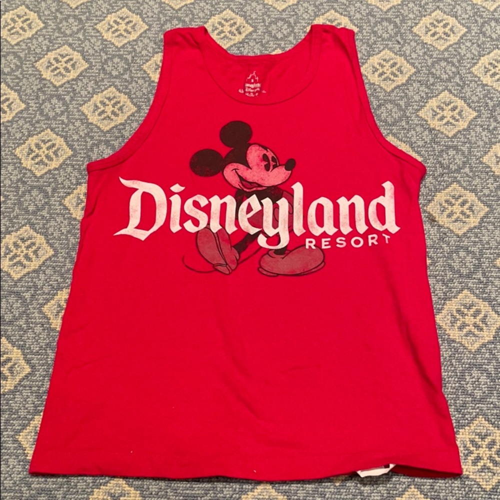 Disneyland tank